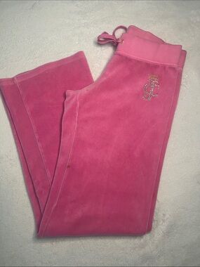 Juicy Couture Pink Distressed Velour Track Pants with Sparkly Logo 😍Well-worn